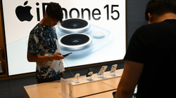 iPhone 15 del në shitje në Kaliforni