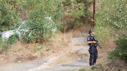 Policia depërton brenda Manastirit të Banjskës