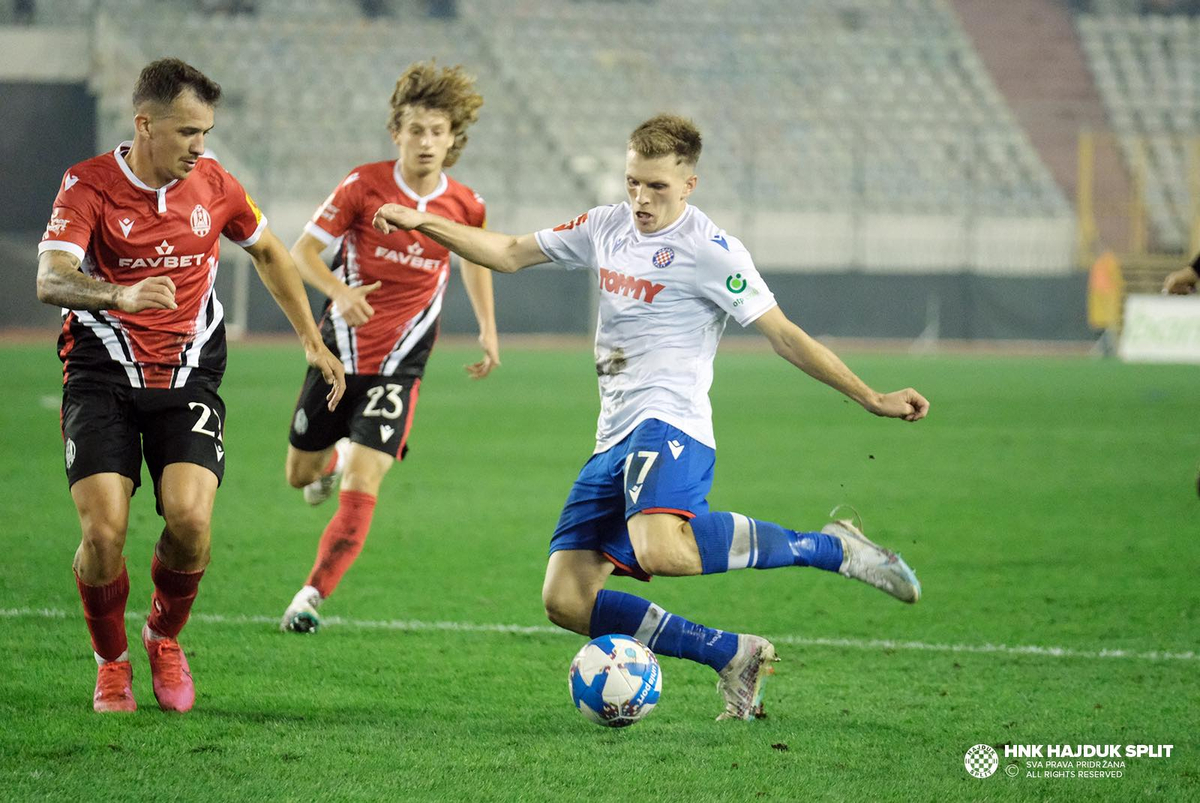 Dajaku scores the first goal for Hajduk Split 