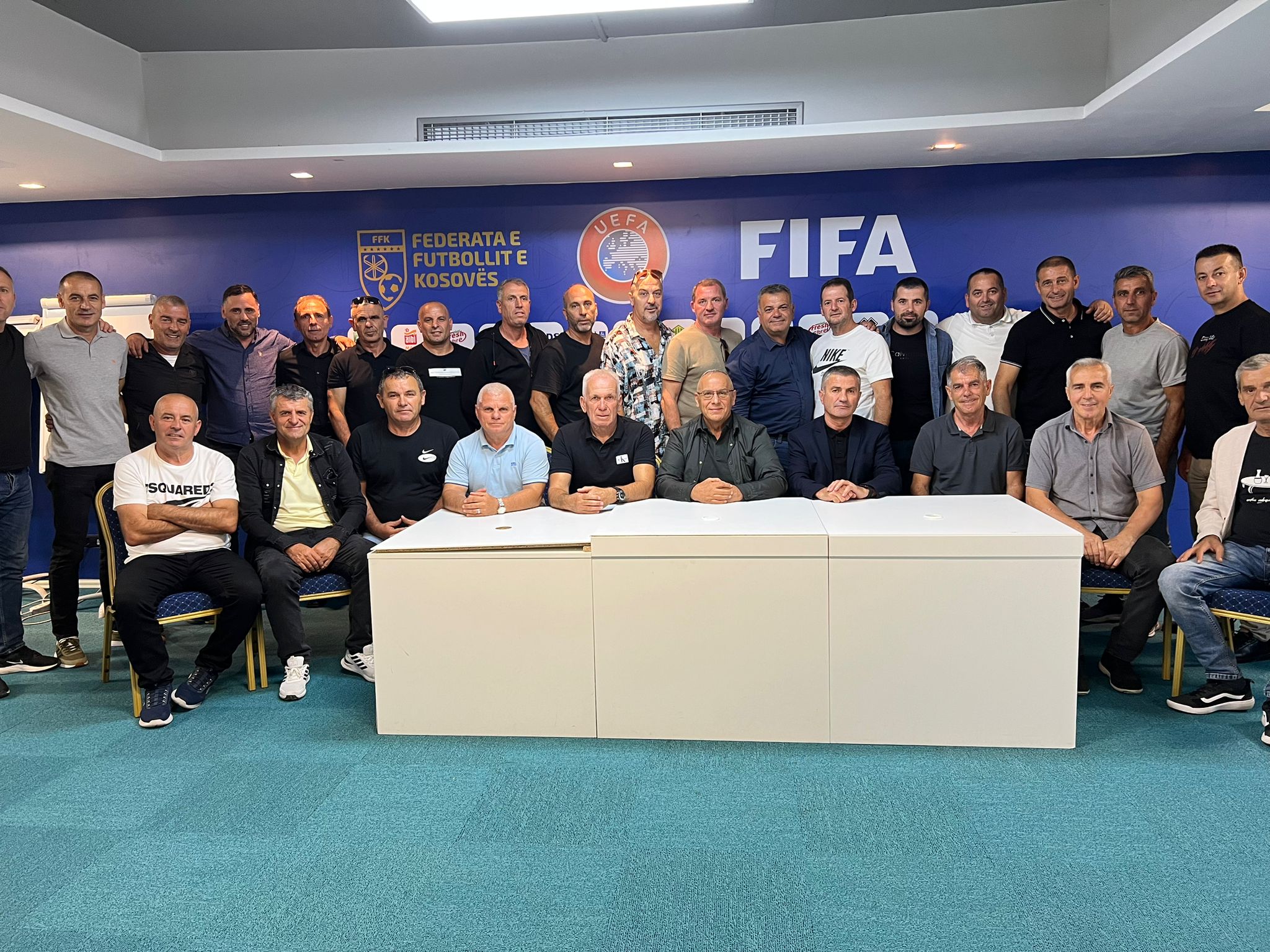 Duka merr pozitë të rëndësishme në UEFA, Ademi merr “lëvdata e falënderime” nga veteranët dhe përfaqësuesit e klubeve