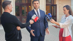 Osmani takon drejtorin e AKI-së dhe partitë opozitare