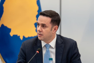 Kryetari i Lidhjes Demokratike të Kosovës, Lumir Abdixhiku