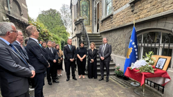 Ambasada e Kosovës në Bruksel ndez qirinj në nderim të Afrim Bunjakut
