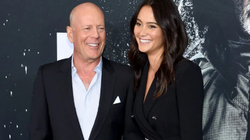 Bashkëshortja e Bruce Willisit përlotet kur flet për gjendjen shëndetësore të aktorit
