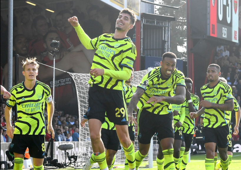 Arsenali “shkel” Bournemouthin për t’iu afruar Cityt