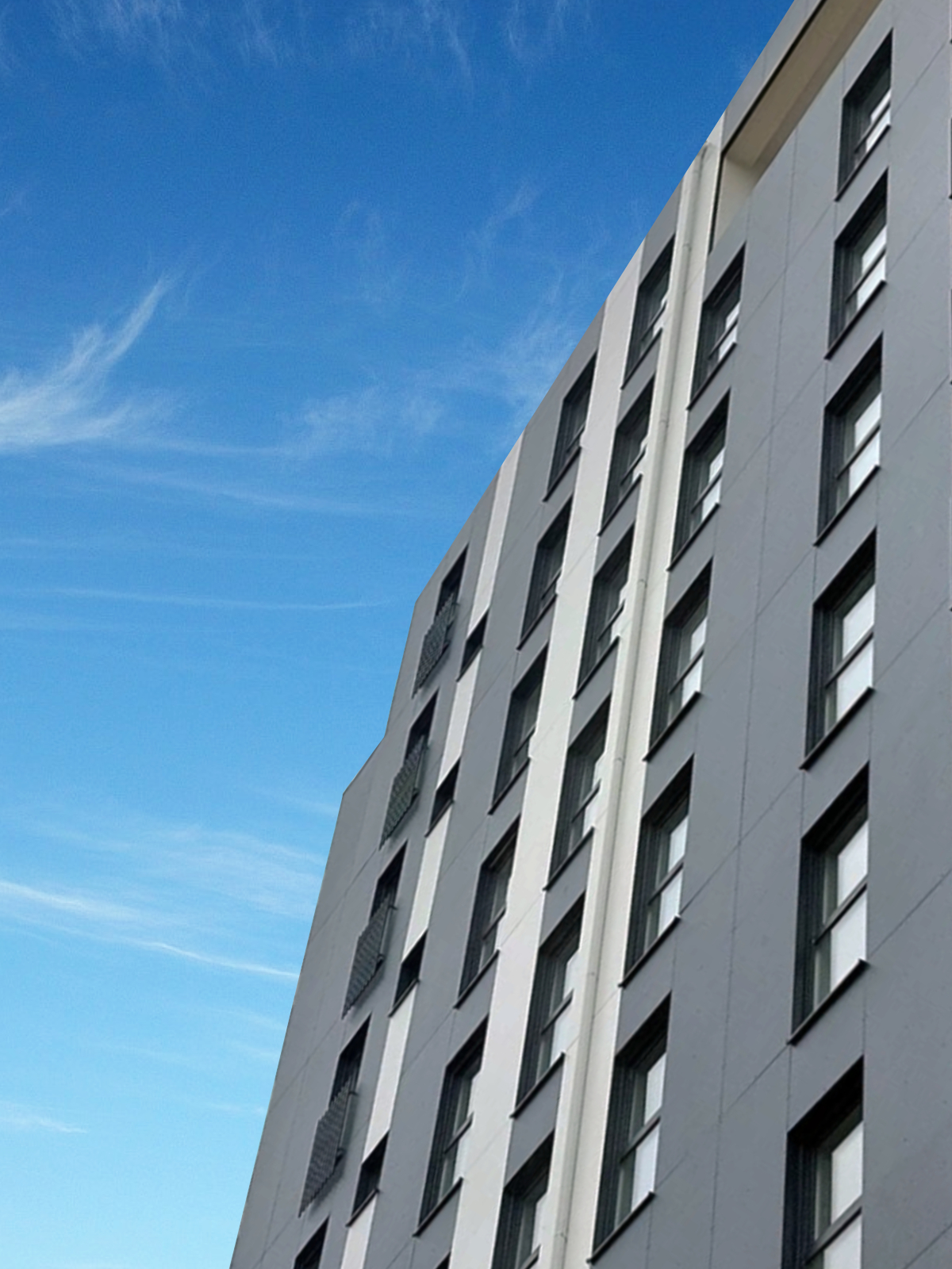 Mercom Company, fasada ventiluese