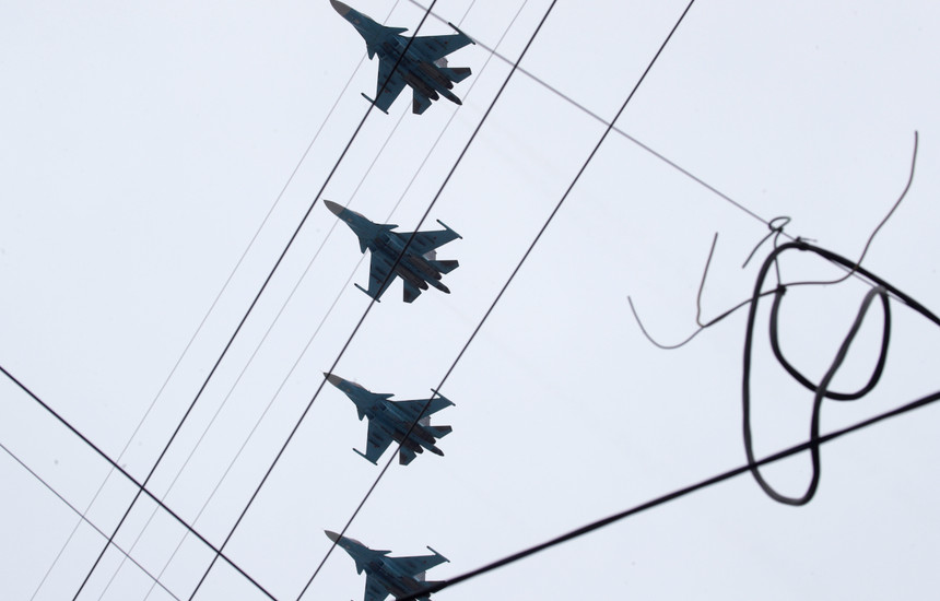 Shkatërrohen avionët rusë