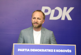Shefi i Grupit Parlamentar te PDK-se, Abelard Tahiri