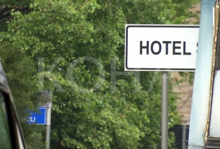 Hotele - vizitorë