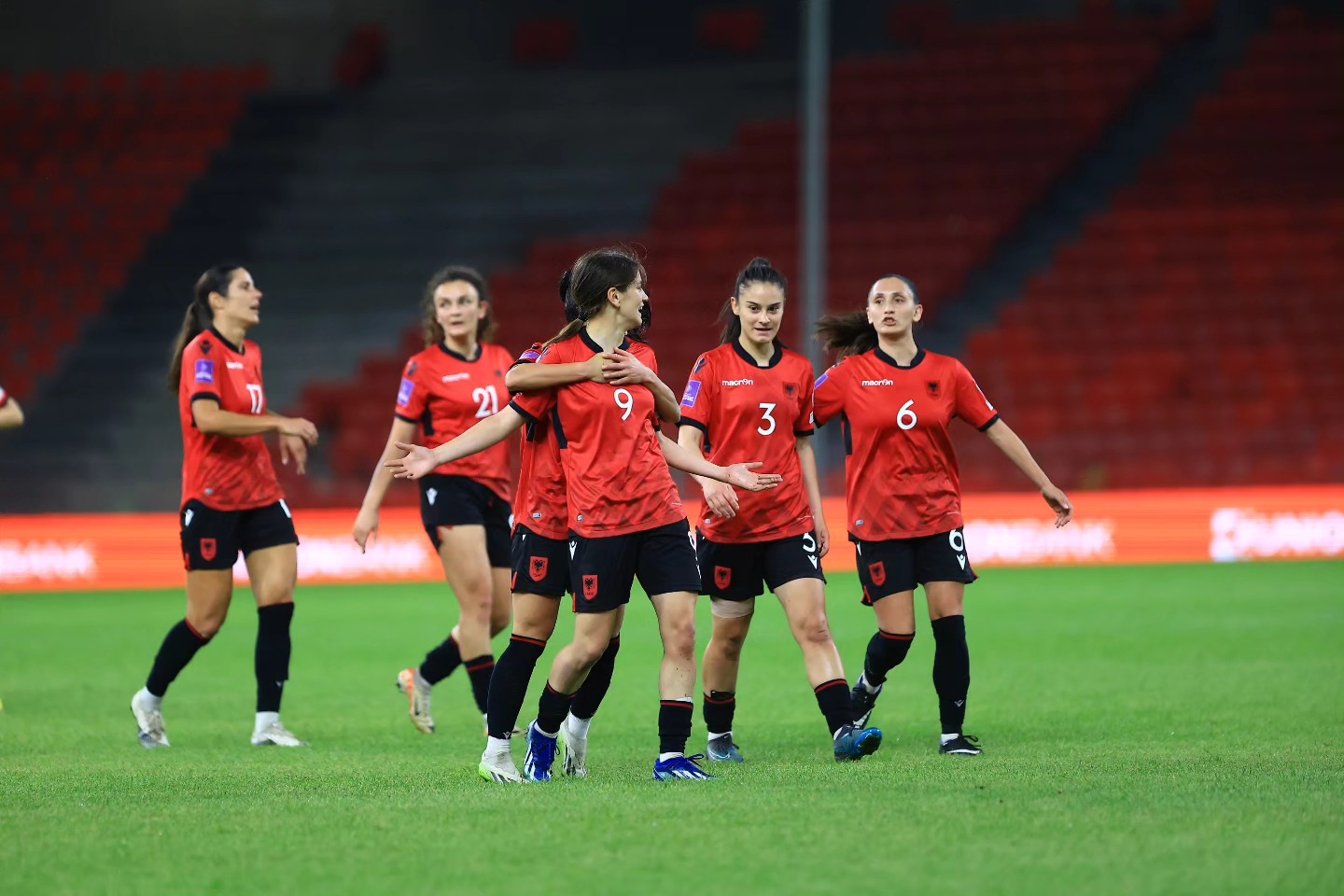 Shqipëria (F)