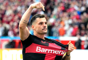 Granit Xhaka - Bayer Leverkusen