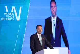 Glauk Konjufca - ne Forumin per Grate, Paqen e Sigurine