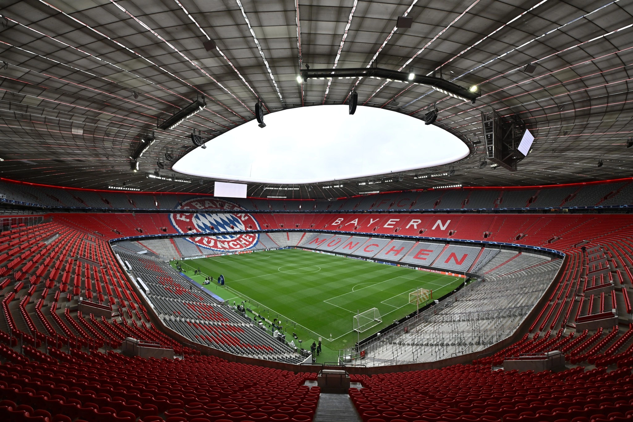 Stadiumi "Allianz Arena"