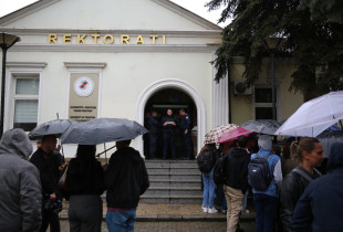 Protesta - Rektorati - UP - Xhevat Krasniqi - Ngacmime seksuale
