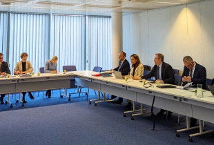 Dialogu - dinari - Bruksel