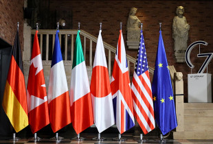 G7