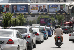 Posteret ne Maqedoni te veriut per zgjedhjet presidenciale