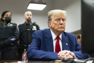 Donald Trump gjatë gjykimit