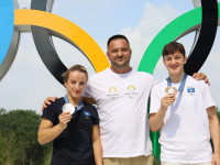 Trajneri Driton Kuka dhe dy medalistet e "Parisi 2024", Distria Krasniqi e Laura Fazliu