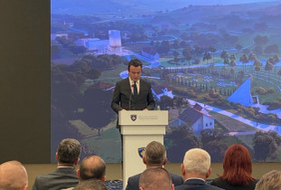 Albin Kurti - masterplani per Kompleksin Memorial "Adem Jashari"