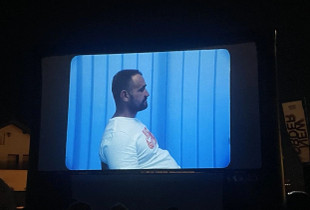 Skenë nga filmi “Krahët e punëtorëve”