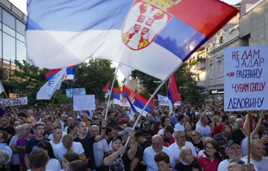 protesta në Beograd