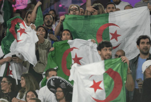 Përkrahje shumë e madhe për boksieren që u “sulmua” vazhdimisht në Paris