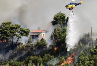 Zjarret në Athinë / Foto: Reuters