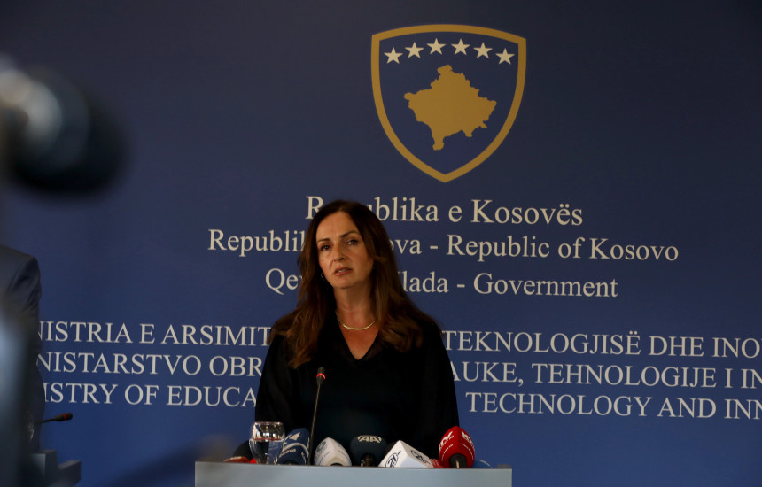Arberie Nagavci ministre e Arsimit - konferenca per tekste shkollore