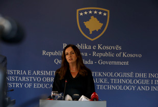 Arberie Nagavci ministre e Arsimit - konferenca per tekste shkollore