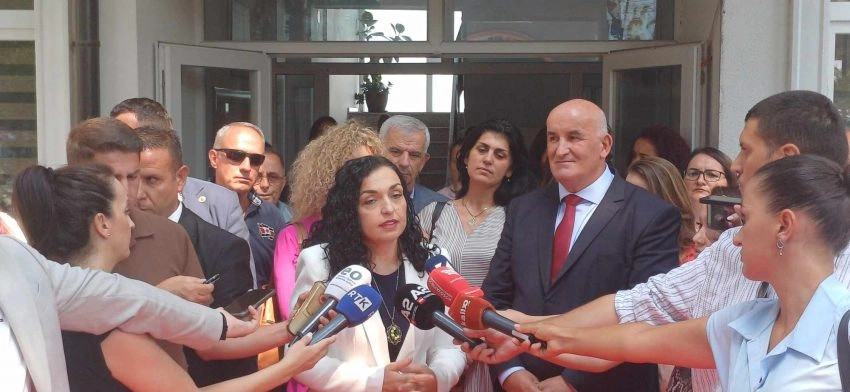 Vjosa Osmani