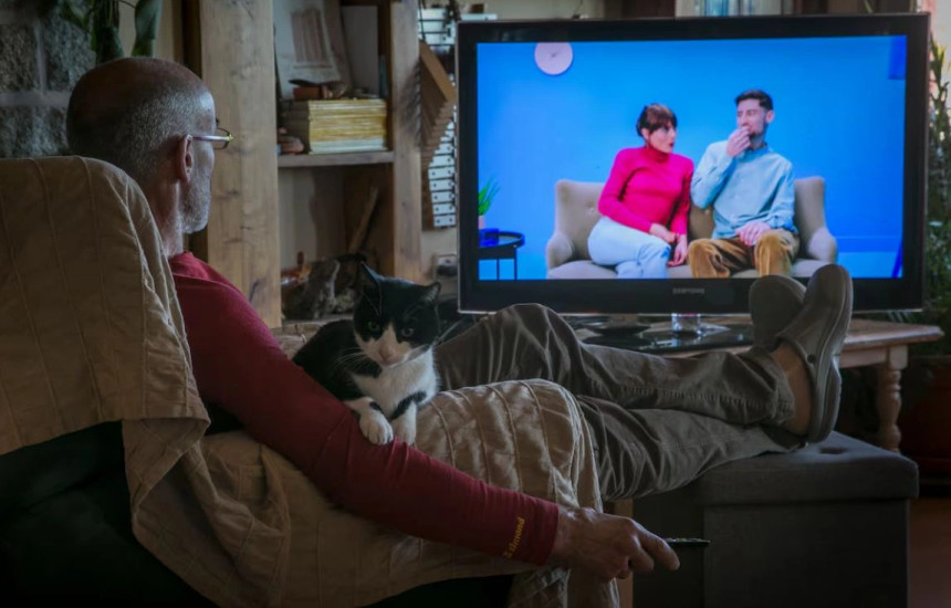 Shikimi i TV-së krijon 50% rrezik nga demenca