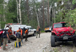 Kolegët e punës e lanë prapa në mal, një ditë më vonë shpëtohet alpinisti