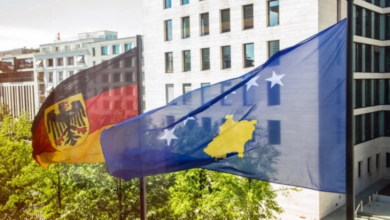 Nemčija načrtuje pomoč Kosovu na poti v EU in pričakuje stabilno vlado