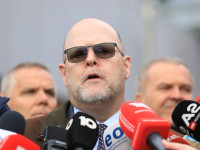 Ambasadori i SHBA-se ne Kosove, Jeffrey Hovenier