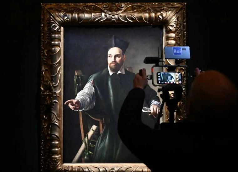 Piktura shfaq Maffeo Barberinin, një aristokrat florentin i cili u kurorëzua si Papa Urban VIII në vitin 1623