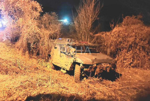Autoblinda e aksidentuar e Policisë së Kosovës në veri