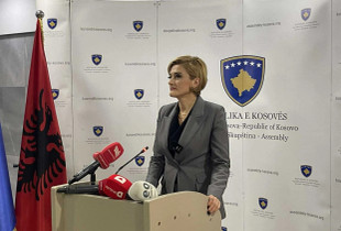 Mimoza Kusari -Lila