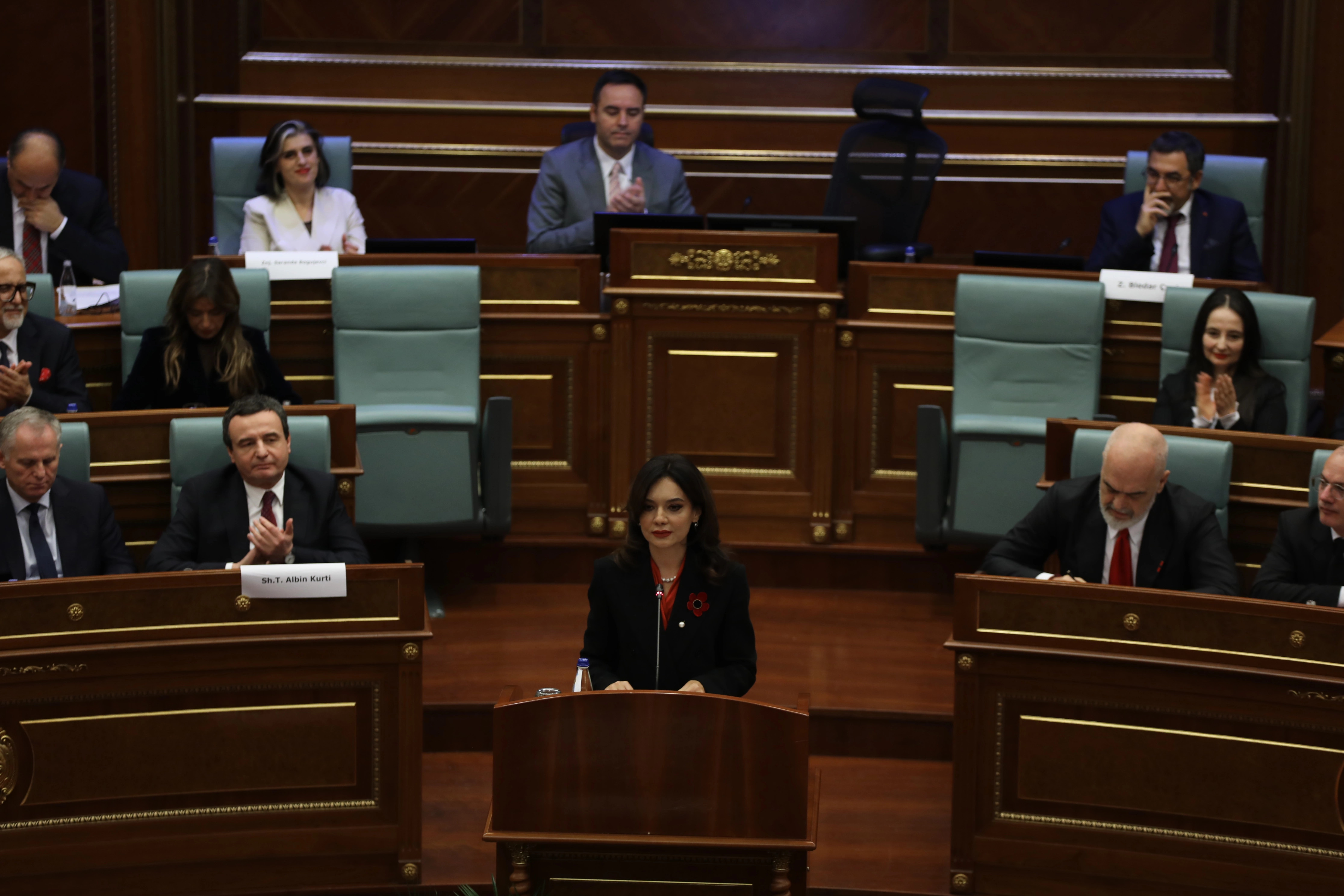 Spiropali uron homologun e saj në Kosovë