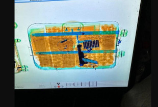 Arma me fishekë në autobus