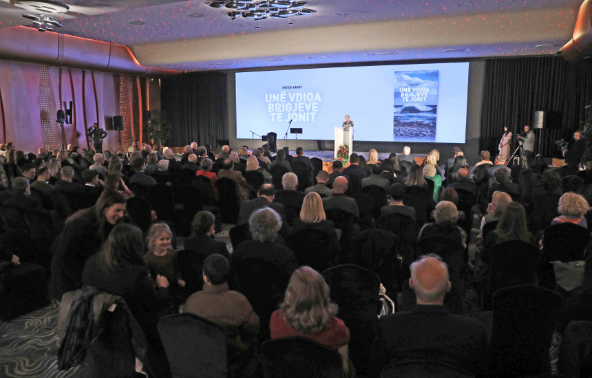 Grupi KOHA të hënën ka mbajtur edicionin e 17-të të shpërblimeve tradicionale për gazetari dhe letërsi, Rexhai Surroi (Foto: Driton Paçarada)