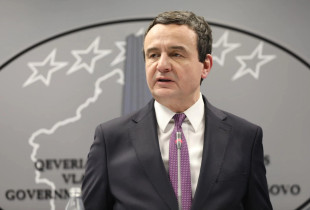 Albin Kurti ne konference per media (Foto: Driton Paçarada)