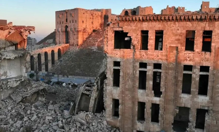 Kalaja e shkatërruar e Alepos