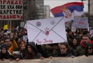 protesta Serbi