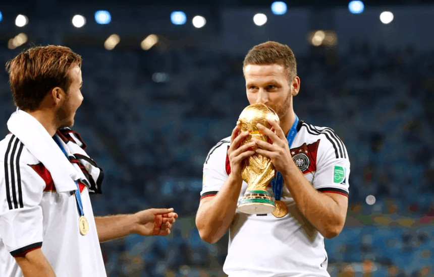 Shkodran Mustafi