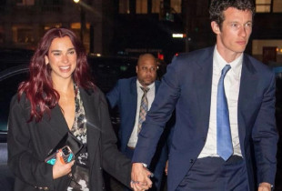 dua lipa dhe callum turner