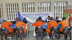 Nis regjistrimi i rreth 100 mijë të burgosurve për zgjedhjet në Afrikën e Jugut