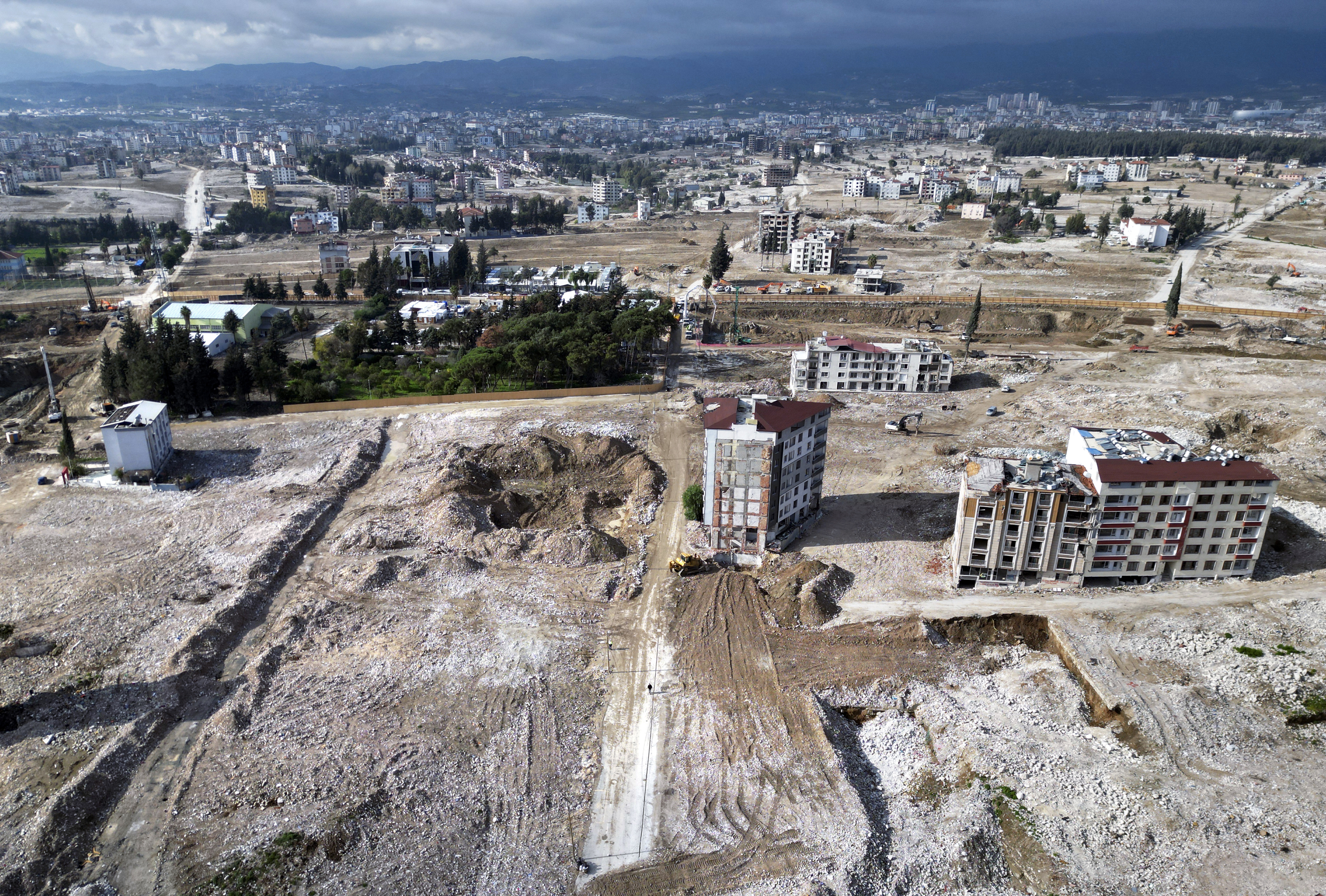 Një vit nga tërmeti shkatërrues në Turqi