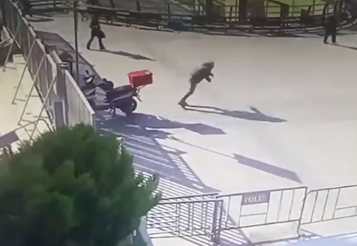 Sulm me armë pranë gjykatës në Stamboll, vriten dy persona