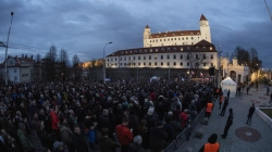 Tausende Menschen in der Slowakei lehnen den Korruptionsplan der Regierung ab